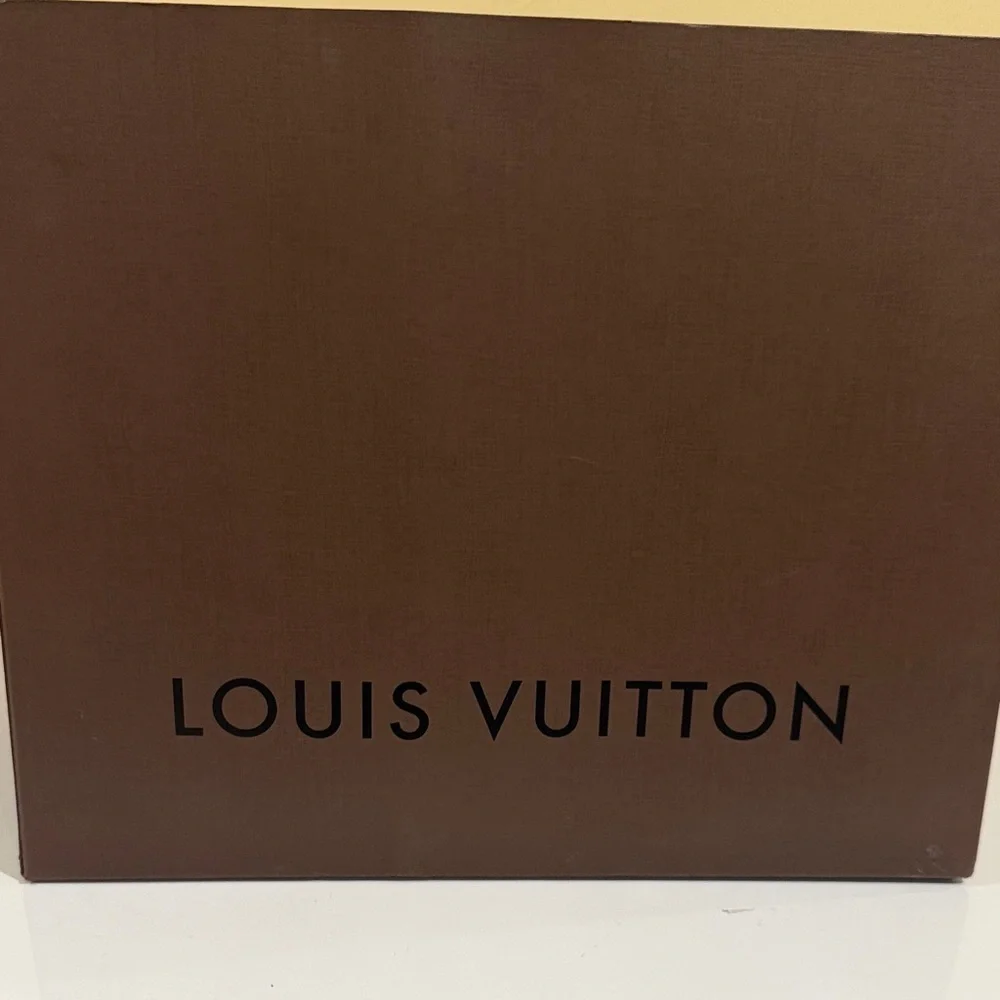 Louis Vuitton Gift Box Louis Vuitton Speedy box Louis Vuitton LV authentic box